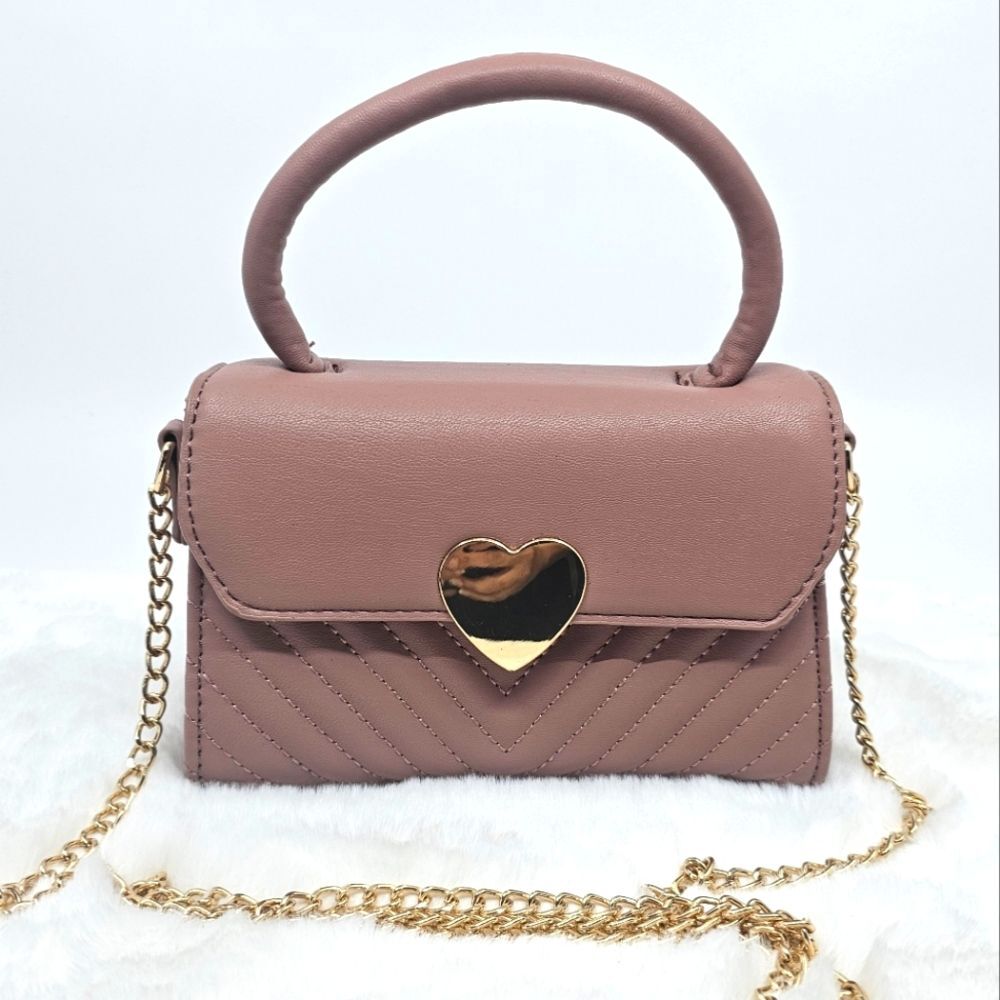Quilted gold tone heart mini chainlink purse